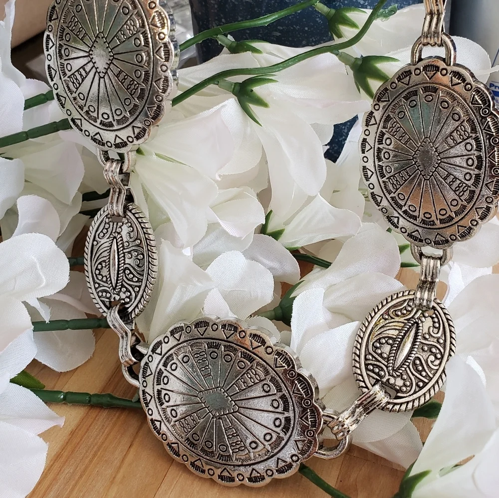 Ladies Classic Western Waist Chain